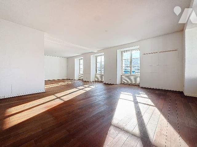 Vente - Appartement - FERNEY VOLTAIRE - 195 m² - 5 pièces - 01085-FV8