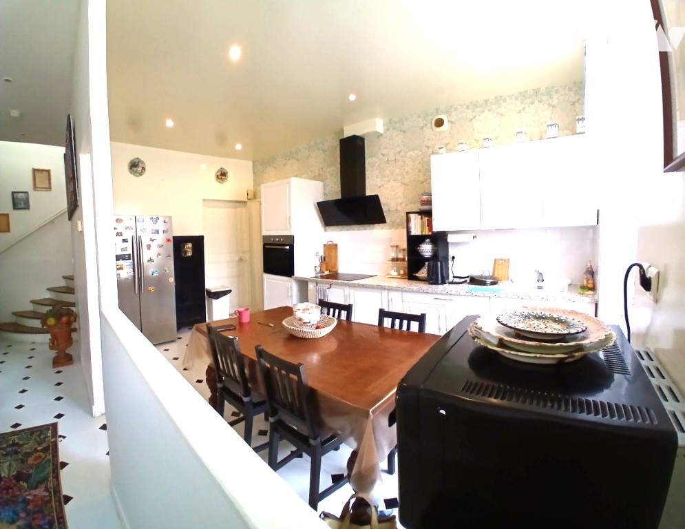 Maison 10 pièces 203 m² · à Coucy-le-Château-Auffrique · 203,4 m² · 426 900 €