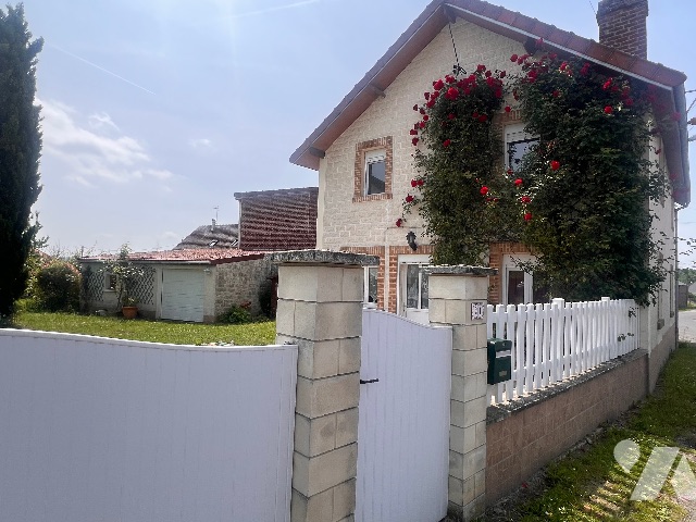 Vente - Maison / villa - FOLEMBRAY - 100,21 m² - 5 pièces - NA/44