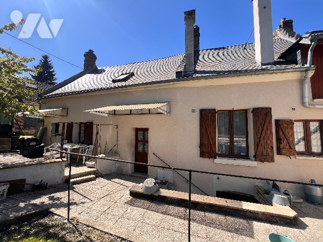 Maison 4 pièces 77 m² · à Tracy-le-Mont · 76,9 m² · 100 000 €