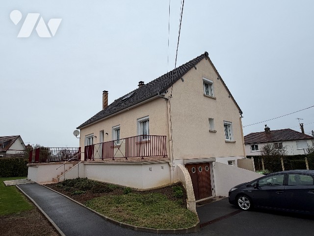 Maison 6 pièces 121 m² · à Charmes · 121,5 m² · 165 000 €