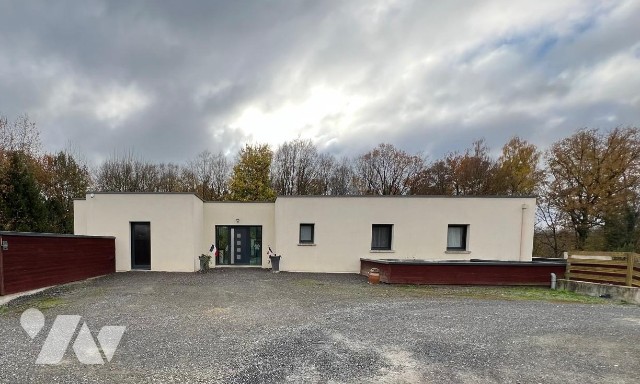 Maison 346m² — Résigny