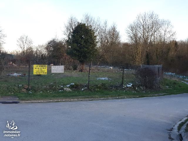 Terrain — Agnicourt-et-Séchelles