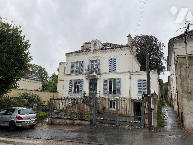 Vente - Local d'activités - CHATEAU THIERRY - 423,28 m² - 421
