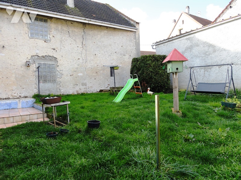VENTE maison-COURTHIEZY (51)