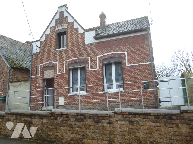 Maison 4 pièces 85 m² · à Ribemont · 85 m² · 66 000 €