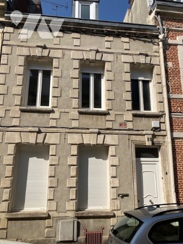 Maison 7 pièces 143 m² · à Saint-Quentin · 143 m² · 125 000 €