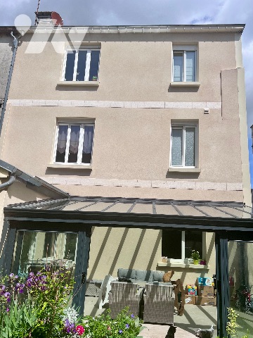 Maison 10 pièces 211 m² · à Saint-Quentin · 211 m² · 290 000 €