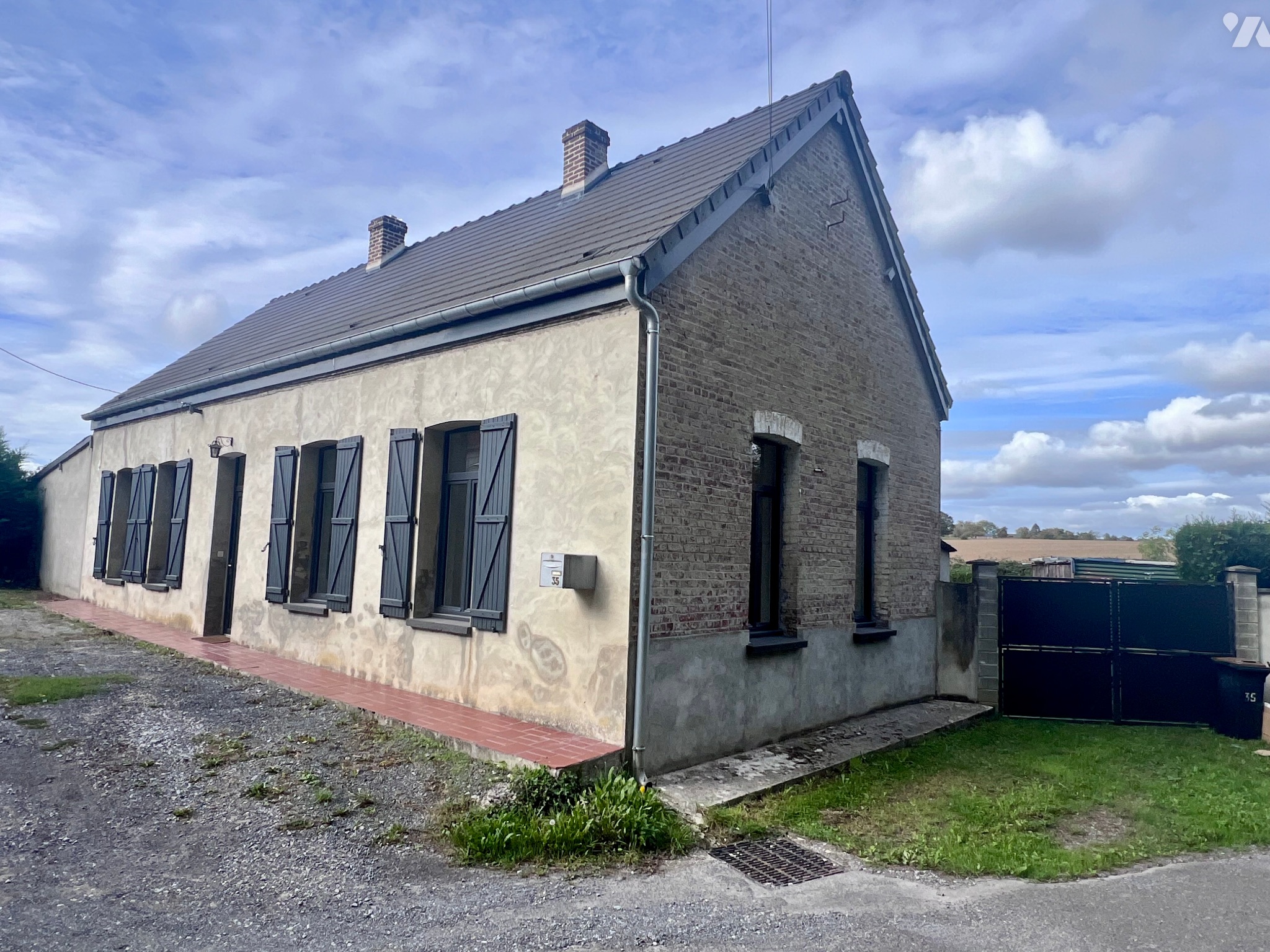 Maison 6 pièces 130 m² · à Mennevret · 130 m² · 140 000 €