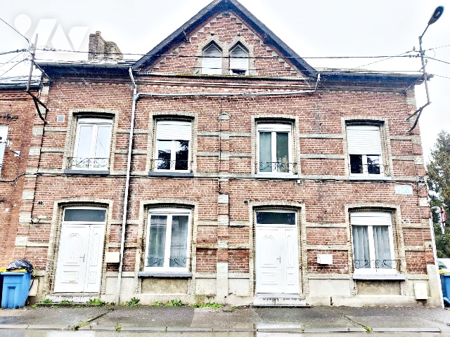 Maison 12 pièces 220 m² · à Hirson · 220 m² · 120 000 €