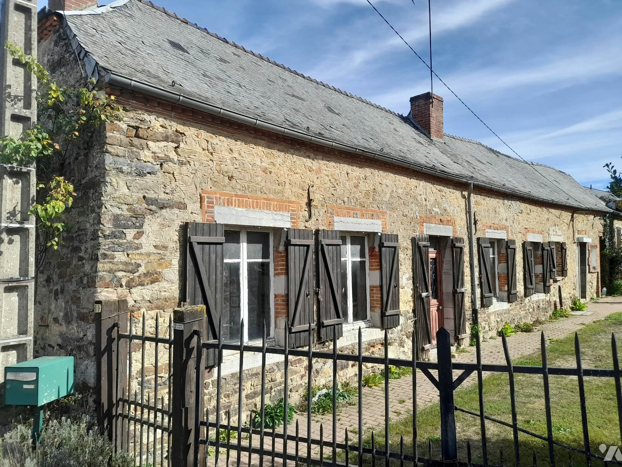 Maison 5 pièces 100 m² · à Neuve-Maison · 100 m² · 10 000 €