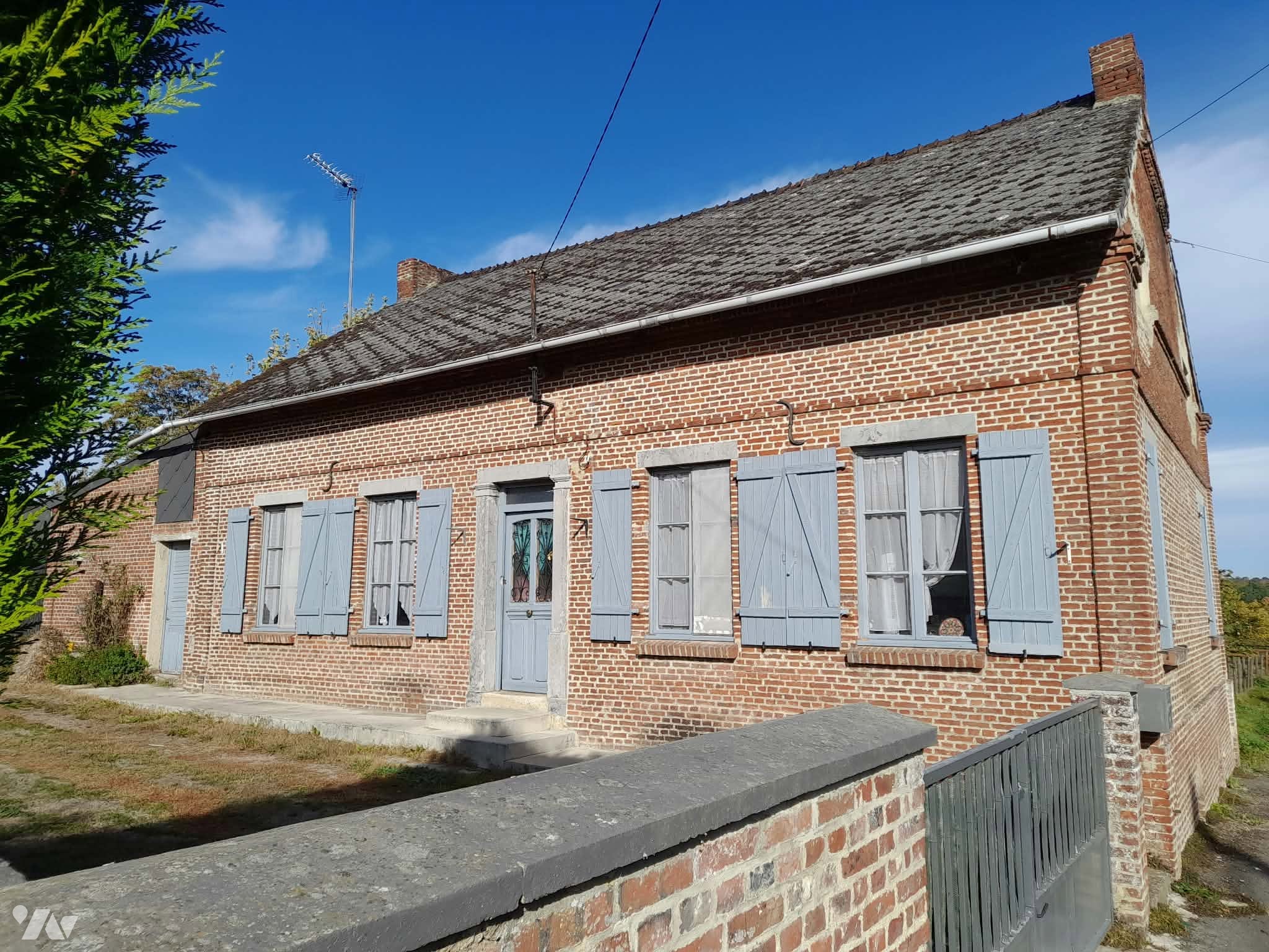 Maison 7 pièces 162 m² · à Ohis · 162 m² · 100 000 €