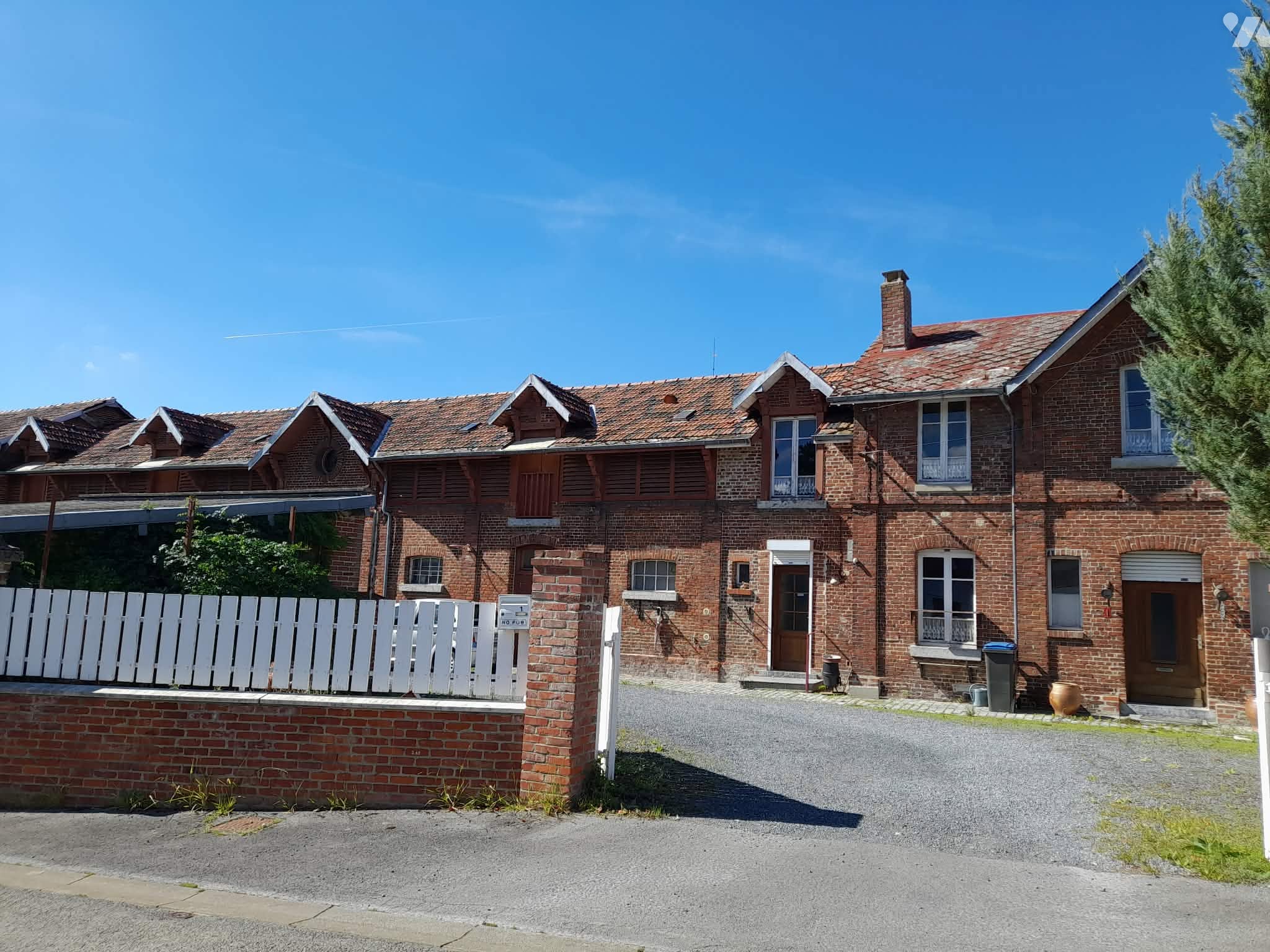 Maison 11 pièces 156 m² · à Wignehies · 156 m² · 155 000 €