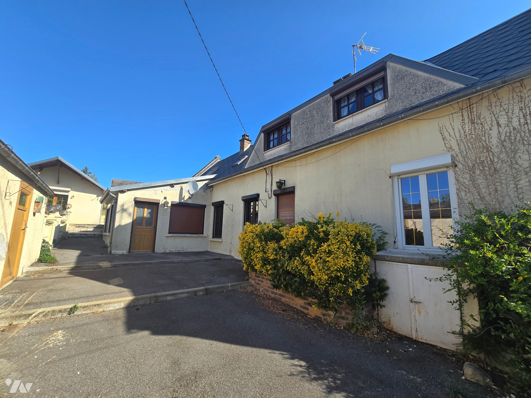 Maison 6 pièces 141 m² · à Mézières-sur-Oise · 141 m² · 142 500 €