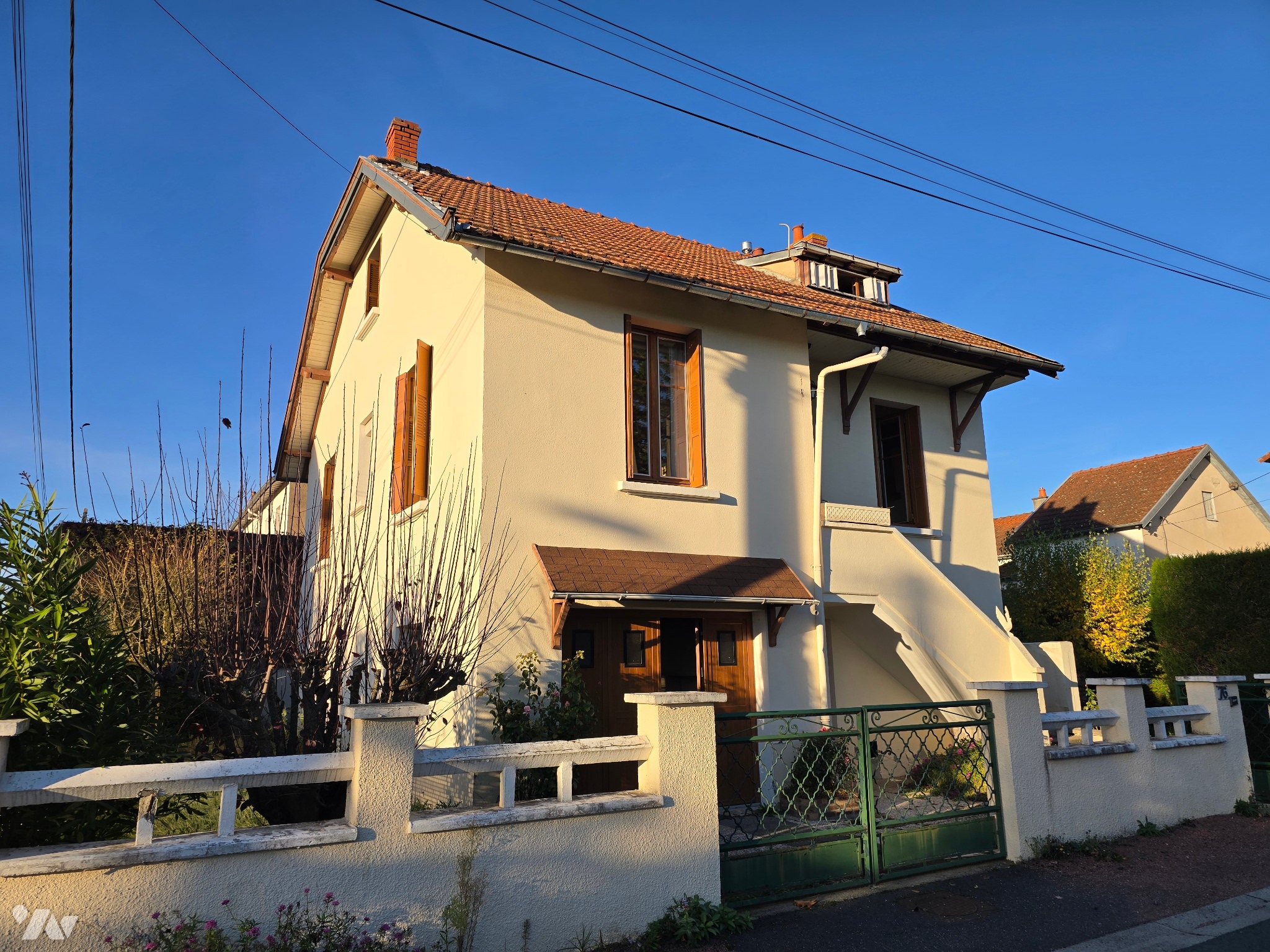VENTE maison-CUSSET (03)