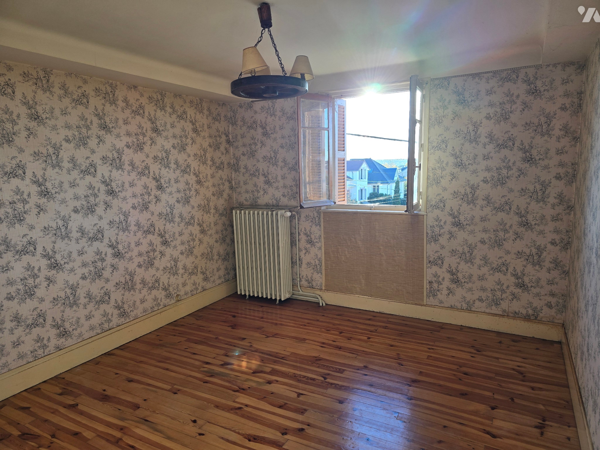 VENTE maison-CUSSET (03)