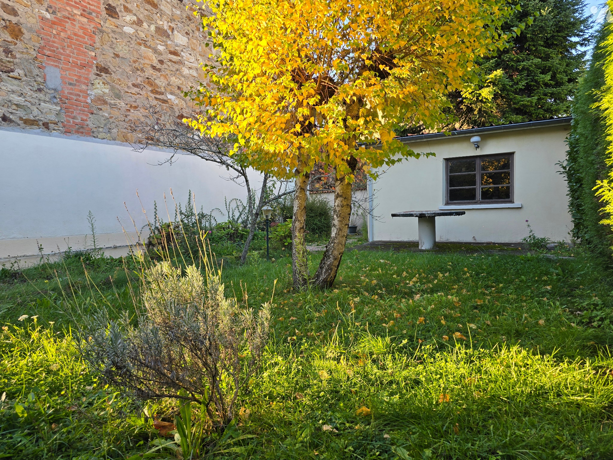 VENTE maison-CUSSET (03)