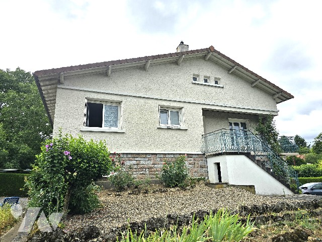 Maison 6 pièces 154 m² · à Le Vernet · 154 m² · 204 000 €