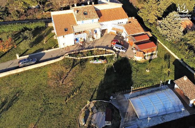 Vente - Maison - Saint-Étienne-les-Orgues - 220.00m² - 8 pièces - Ref : STE-EJD
