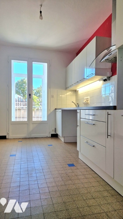 Appartement 4 pièces 82 m² · à Tournon-sur-Rhône · 82 m² · 750 €/mois