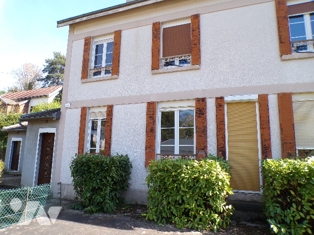 Maison 5 pièces 121 m² · à Sedan · 121 m² · 100 000 €