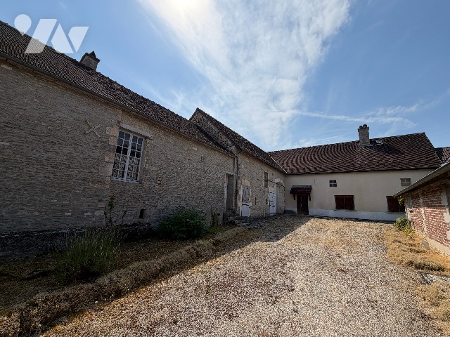 Maison 4 pièces 95 m² · à Bagneux-la-Fosse · 95 m² · 92 000 €