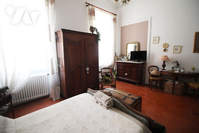 Appartement 6 pièces 165 m² · à Marseille 6e Arrondissement · 165 m² · 560 000 €