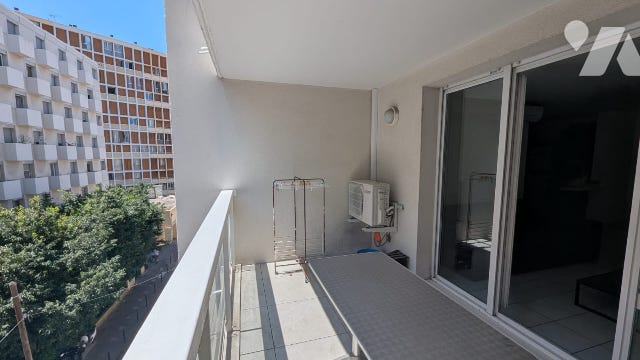 Appartement 3 pièces 71 m² · à Marseille 5e Arrondissement · 71 m² · 250 000 €