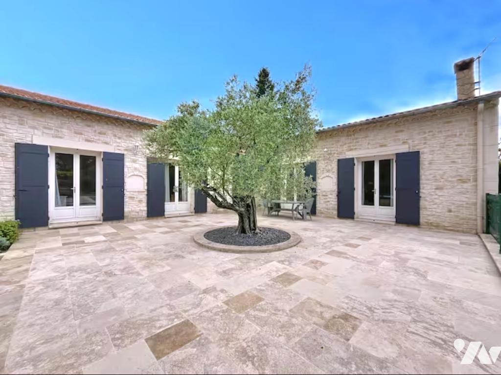 Maison 6 pièces 167 m² · à Loriol-du-Comtat · 167 m² · 461 000 €