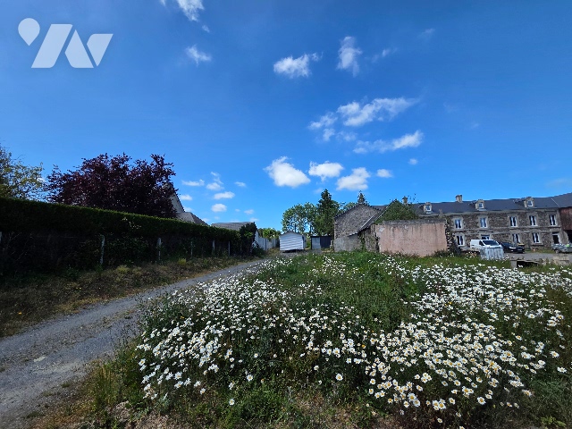 Terrain 2034 m² · à Balleroy-sur-Drôme · 2 034 m² · 59 000 €