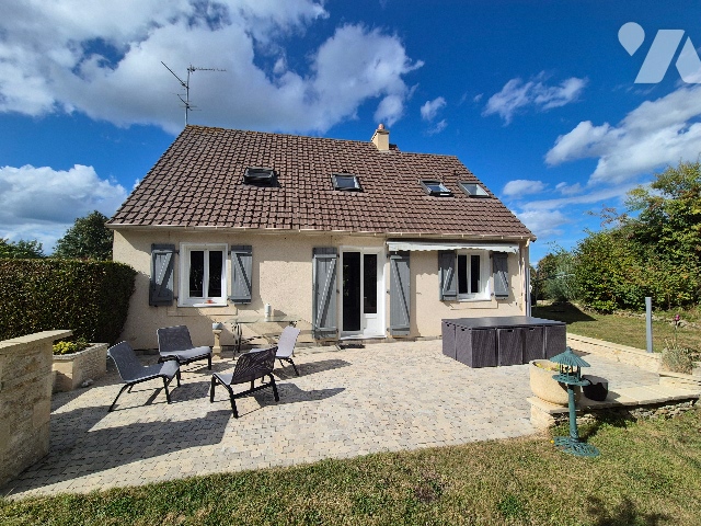 Maison 5 pièces 104 m² · à Ver-sur-Mer · 104 m² · 350 000 €