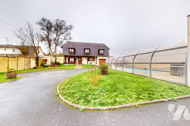 Maison 7 pièces 164 m² · à Ver-sur-Mer · 164 m² · 480 000 €