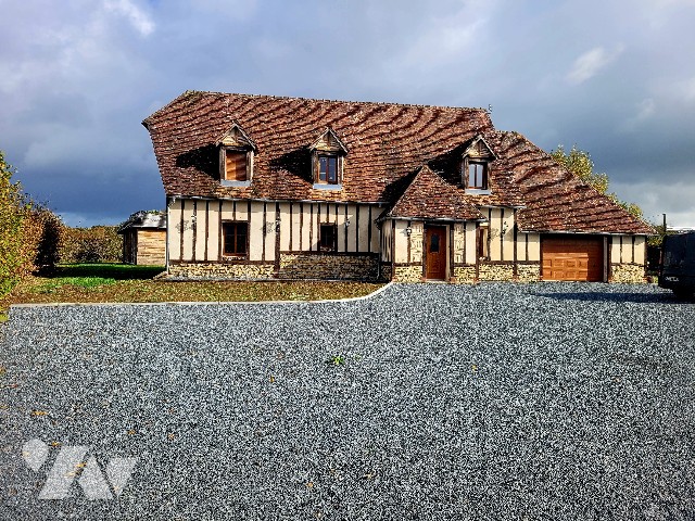 Maison 11 pièces 183 m² · à Saint-Léger-Dubosq · 183 m² · 495 000 €
