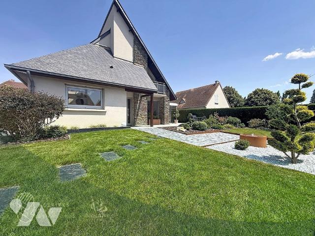 Maison 6 pièces 200 m² · à Cormelles-le-Royal · 199,9 m² · 450 000 €