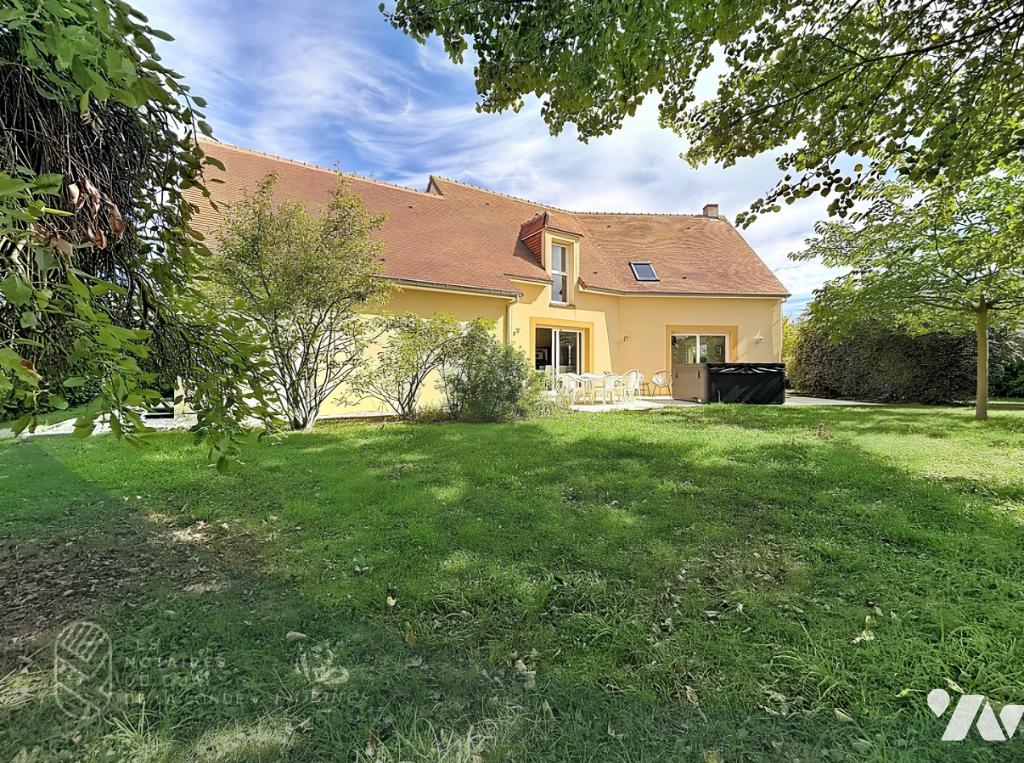 Maison 6 pièces 179 m² · à Éterville · 178,5 m² · 530 000 €
