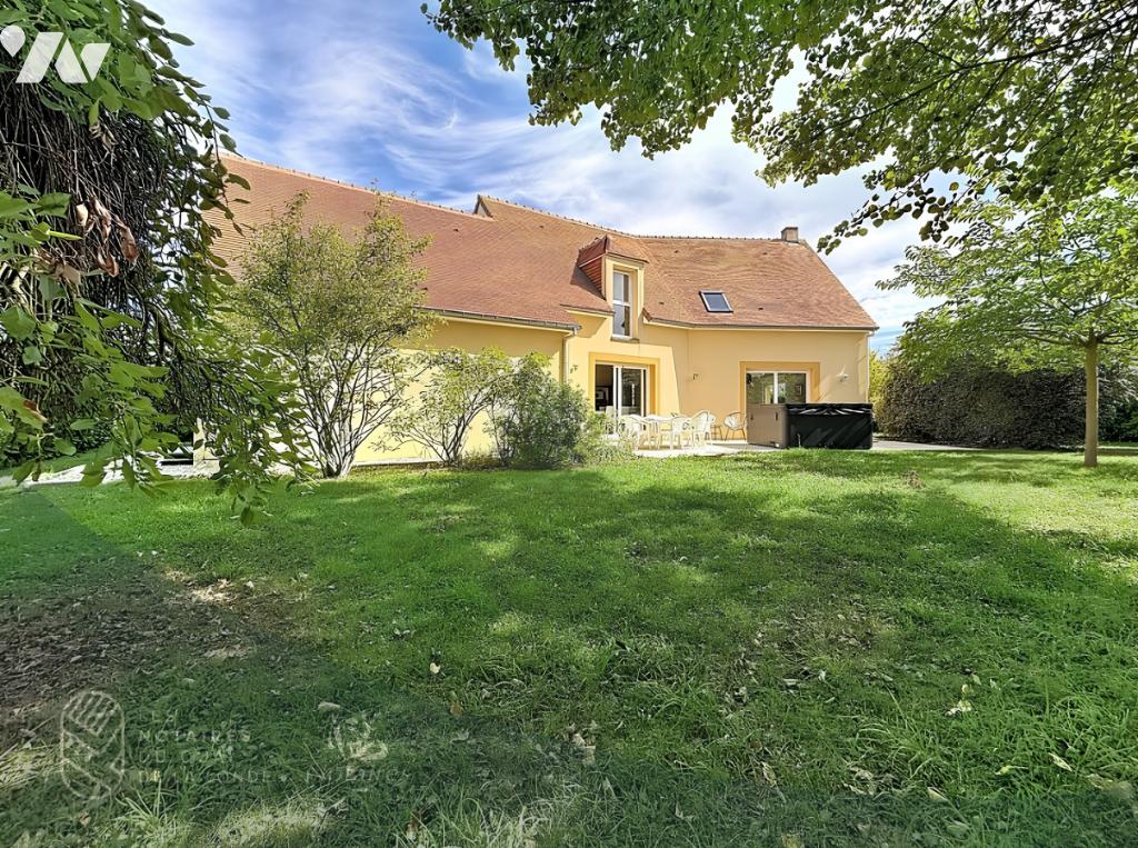 Maison 7 pièces 179 m² · à Éterville · 178,5 m² · 515 000 €
