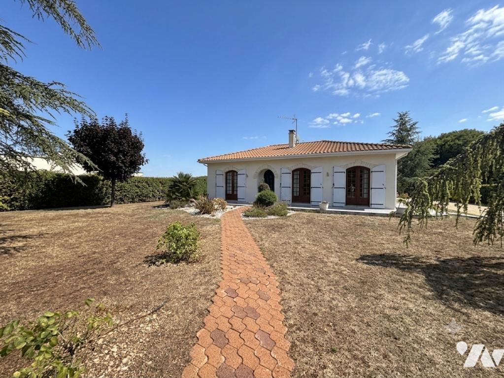 Maison 5 pièces 136 m² · à Brie · 135,8 m² · 300 000 €