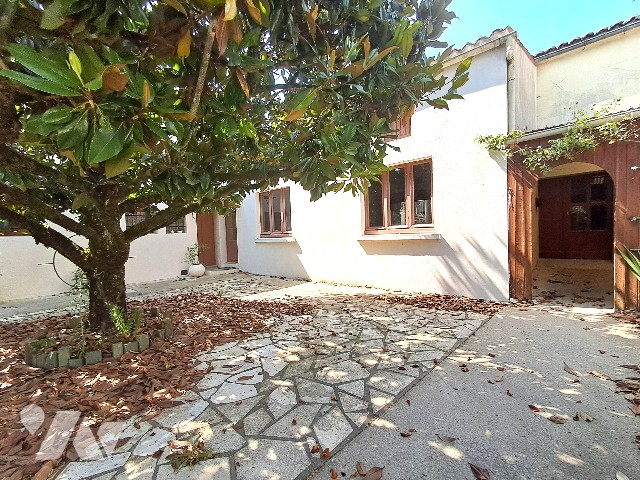 Maison 6 pièces 114 m² · à Loiré-sur-Nie · 114 m² · 120 000 €