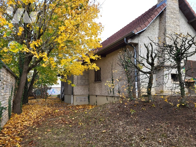Maison 9 pièces 190 m² · à Dijon · 189,9 m² · 500 000 €