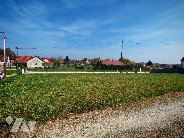 Terrain 1000 m² · à Aubigny-en-Plaine · 1 000 m² · 65 000 €