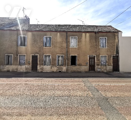 Maison 8 pièces 155 m² · à Saint-Jean-de-Losne · 155 m² · 99 000 €