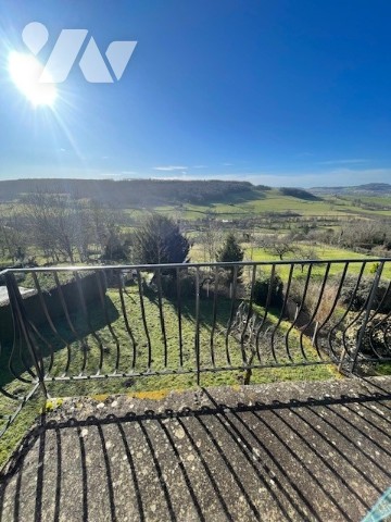 Maison 6 pièces 148 m² · à Alise-Sainte-Reine · 148 m² · 165 000 €