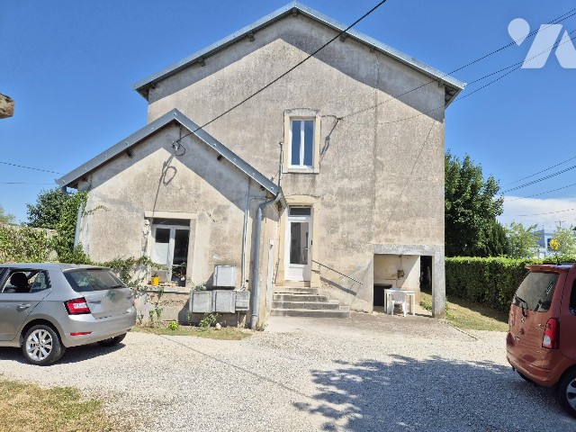 Appartement 4 pièces 94 m² · à Gray · 93,6 m² · 70 000 €