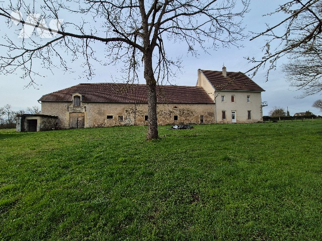 Maison 6 pièces 192 m² · à Saint-Broing · 191,9 m² · 350 000 €