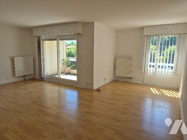 Appartement 4 pièces 87 m² · à Gray · 86,9 m² · 130 000 €
