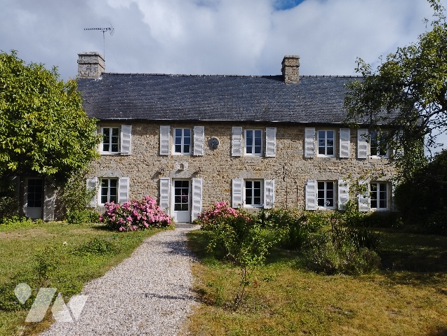 Maison 9 pièces 185 m² · à Pabu · 185 m² · 300 000 €