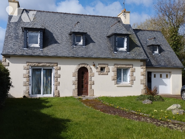 Maison 5 pièces 102 m² · à Saint-Clet · 102 m² · 163 000 €