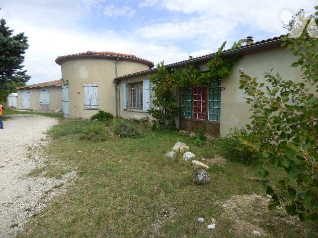 Immeuble 3 pièces 230 m² · à Montbrison-sur-lez · 230 m² · 288 900 €