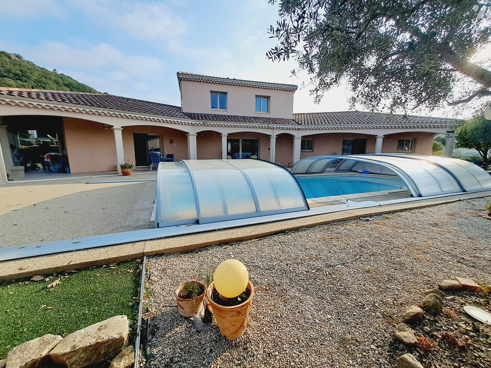 Maison 6 pièces 210 m² · à Roynac · 210 m² · 590 000 €