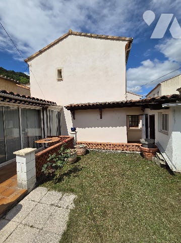 Maison 6 pièces 121 m² · à Teil · 121 m² · 180 000 €